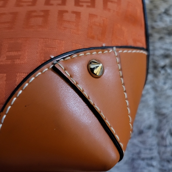 Chateau Orange Small Womens Purse - Preloved - Picture 9 of 9